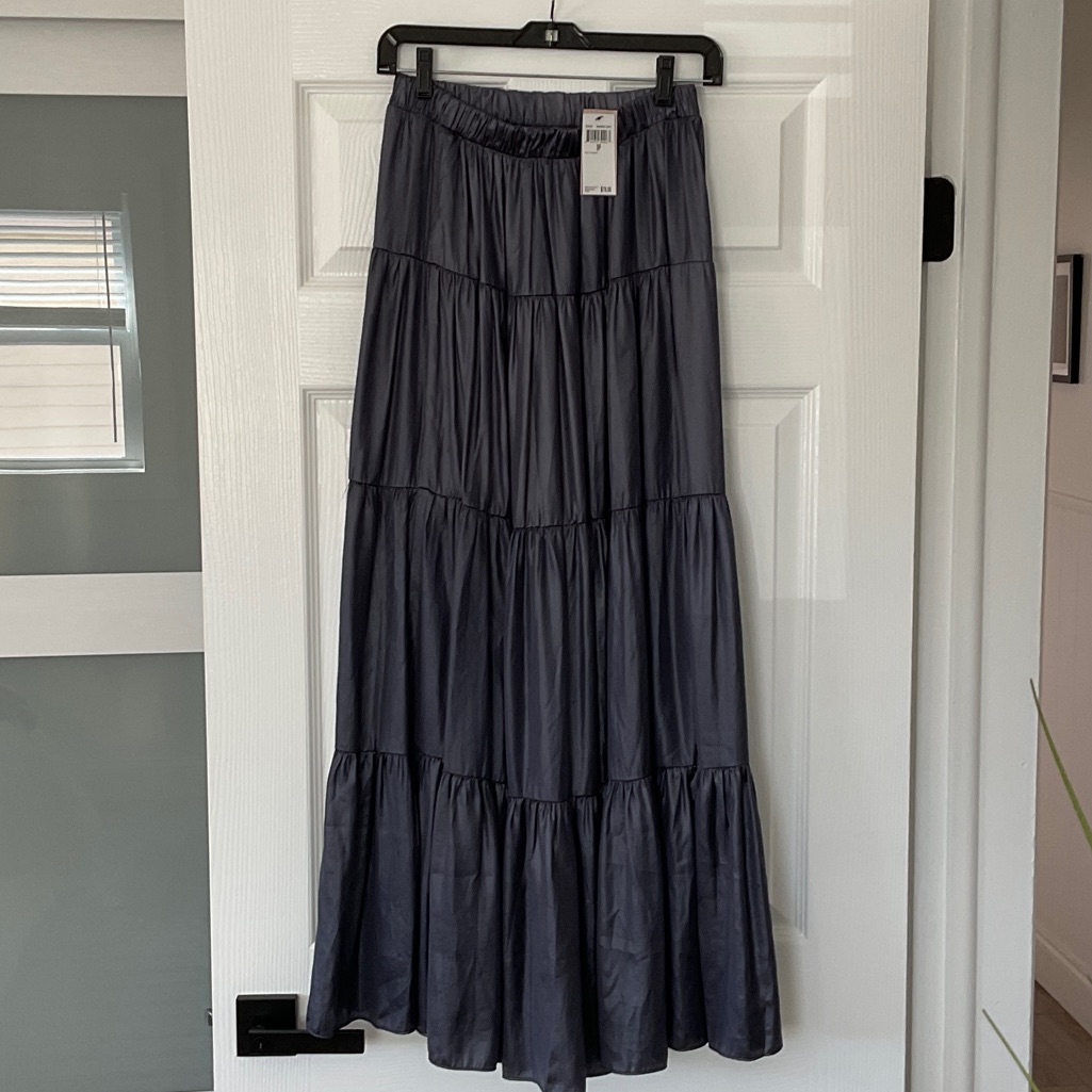 Nwt Philosophy Tiered Maxi Skirt In Charcoal Size Small